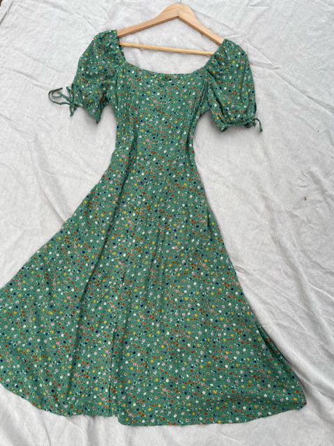 Amaya Vintage Floral Dress